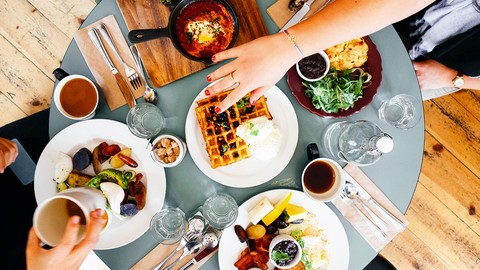 東京駅でランチ！まだお店が決まってなければ「東京駅　ランチ」で検索！その表示されたサイト、画像軽量化されてる？